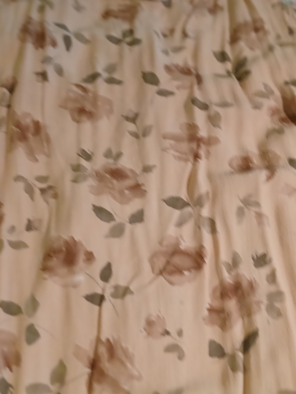 VTG. Skirt. Floral Rose Print Cream And Tan